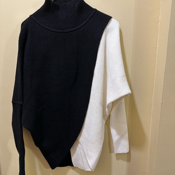 ELAN BOULDER COLOR BLOCK SWEATER SIZE M - Picture 4 of 5